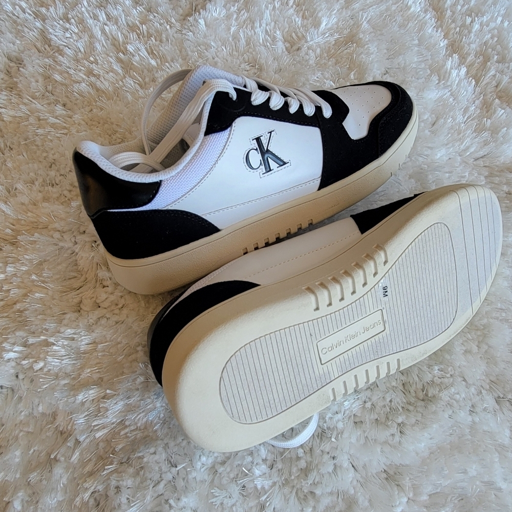 Calvin Klein Women Black and White Sneakers - Picture 10 of 10